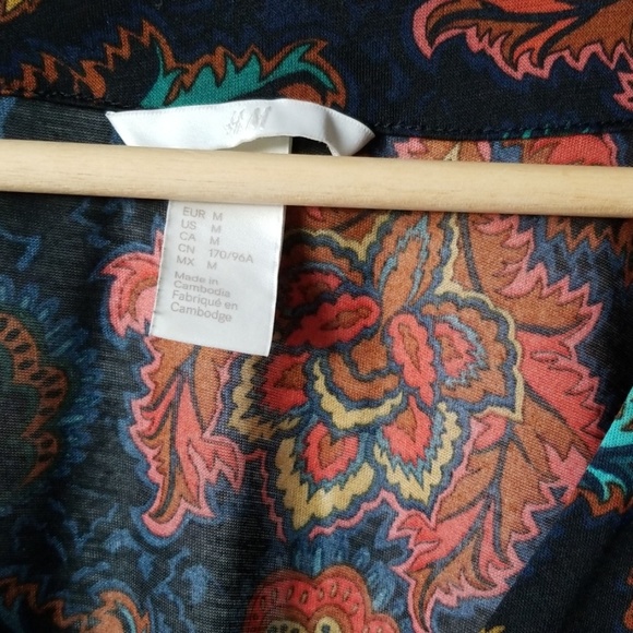 Beautiful coverup/tunic - Picture 3 of 4